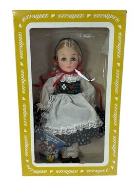 Wonderful World Of Effanbee 11" Doll Heidi # 1192 Story Book Collection w/ Boxes